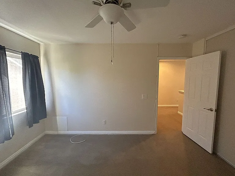 16391 Misty Hill Dr — Photo 34