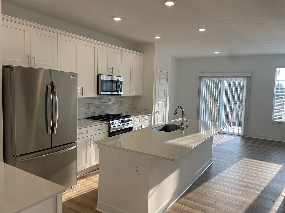 1st image of 13781 Gatsby Dr