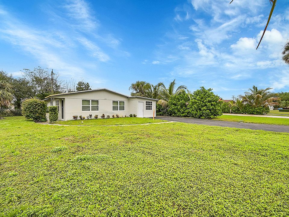 1st image of 361 Garden Boulevard Boulevard