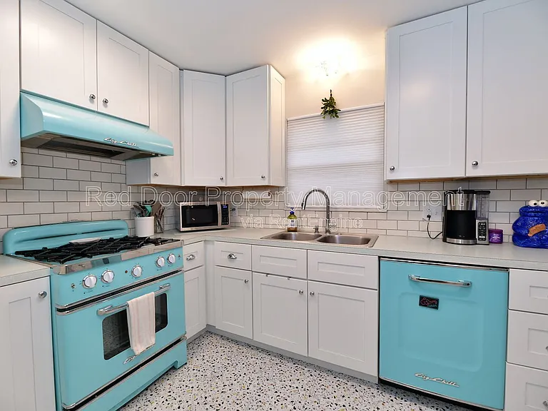 4701 Kessler Boulevard East Dr — Photo 5