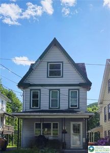59 W Front St, Jim Thorpe, PA, 18229