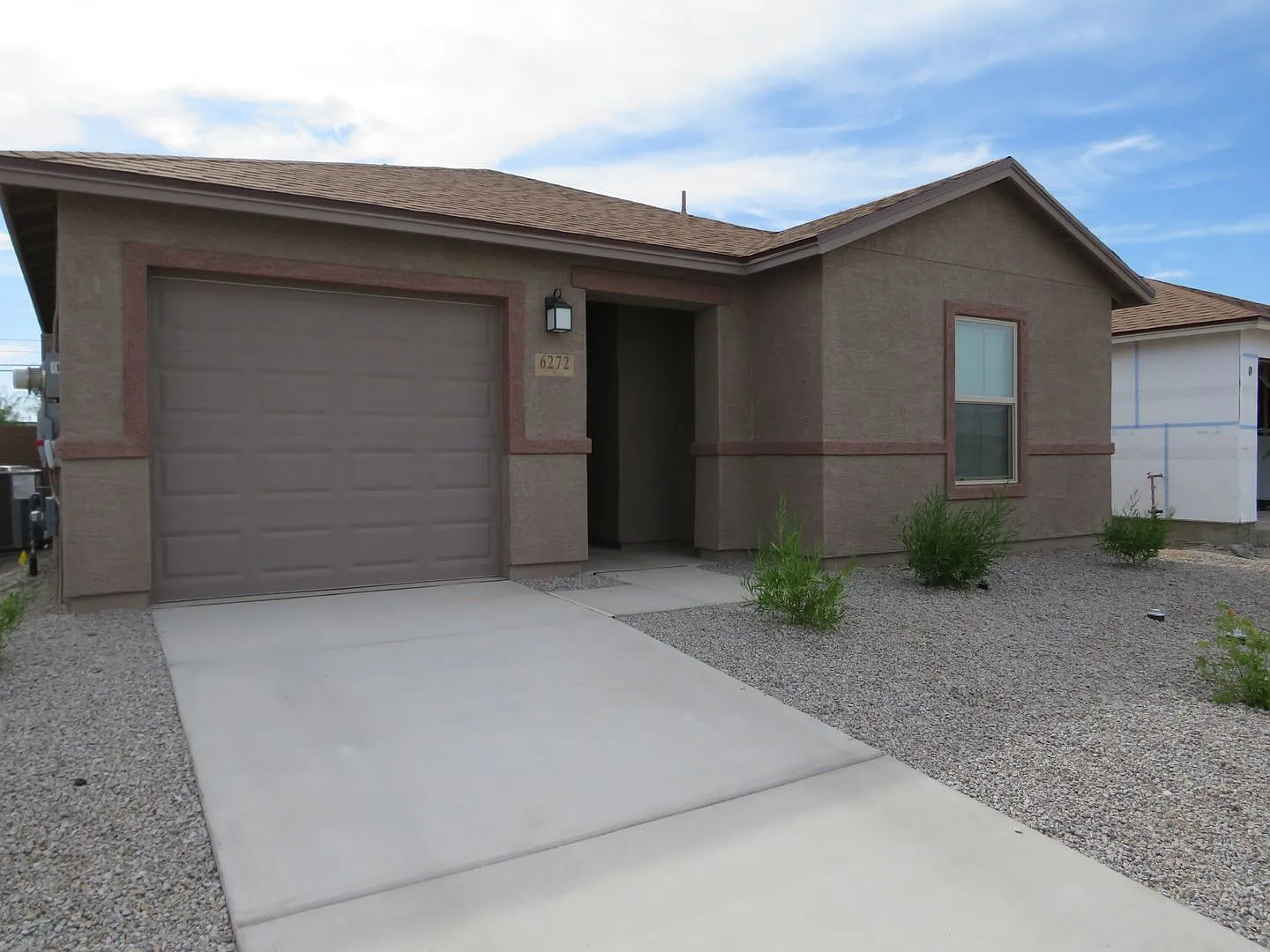 Beautiful New Home in Cielo Reserve — Photo 3