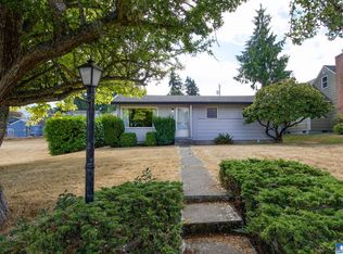 924 W 13th St, Port Angeles, WA