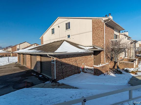 2nd image of 6598 Maple Lakes Dr
