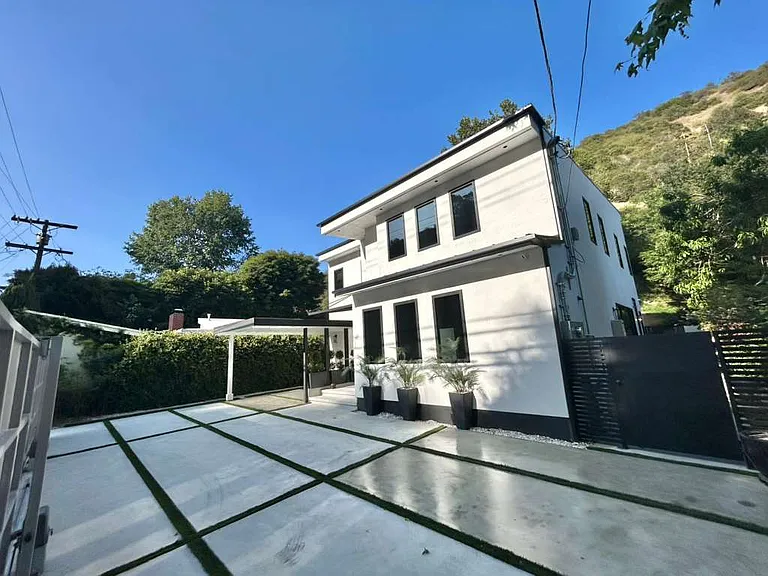1734 N Beverly Glen Blvd — Photo 5