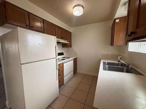 4th image of 5105 Hawthorne Rd #9-12