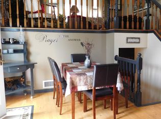 38090 Feaski Cir, North Branch, MN 55056