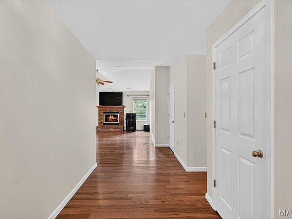 5th image of 307 Longview Dr