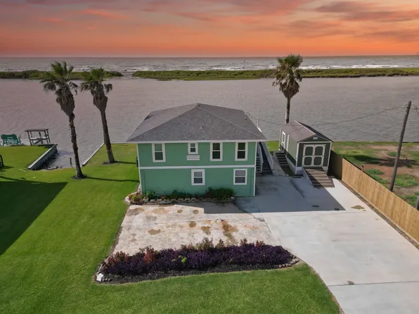 549 Private Road 675, Bay City, TX 77414