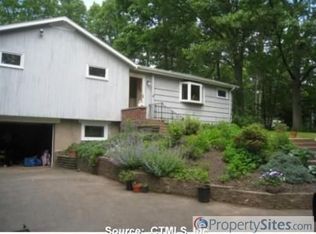 52 Midwood Rd, Branford, CT 06405