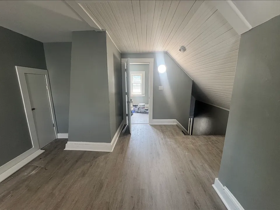 265 Olive St #3