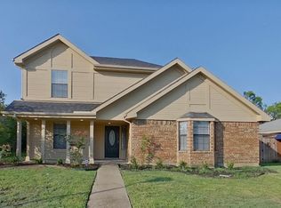 2114 Stein Way, Carrollton, TX 75007