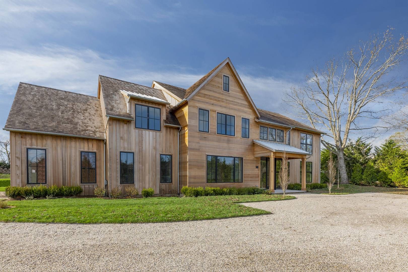 71 Flying Point Rd, Southampton, NY 11968 Out East