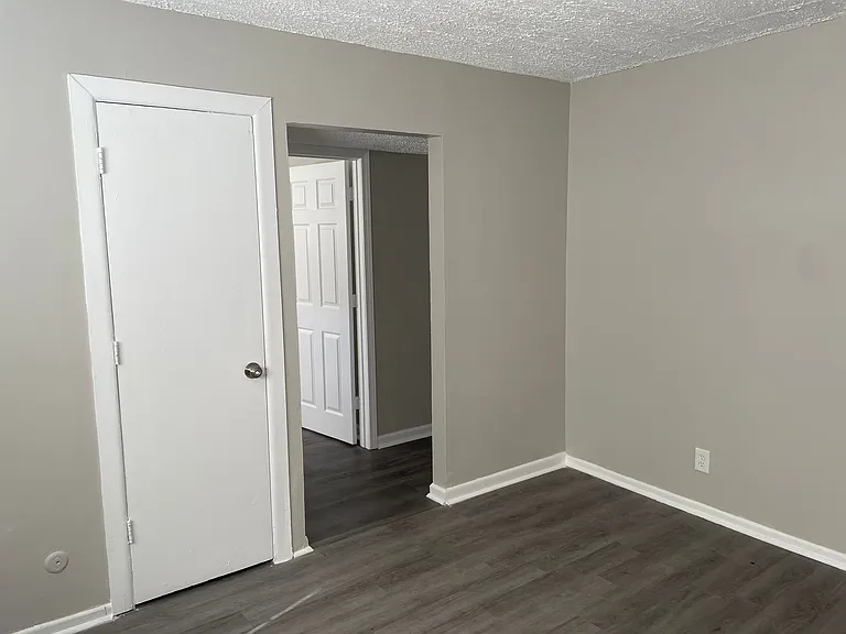 1928 Agler Rd #1B — Photo 7