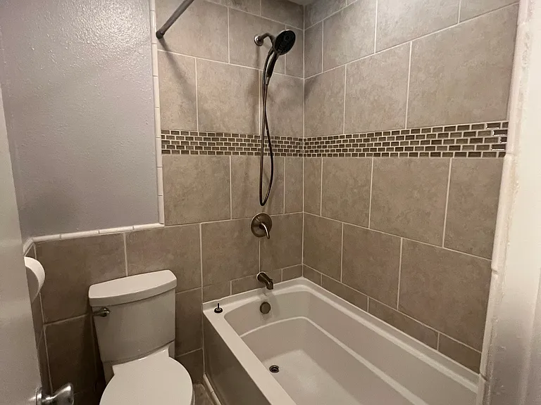 2625 Pirineos Way #124 — Photo 11