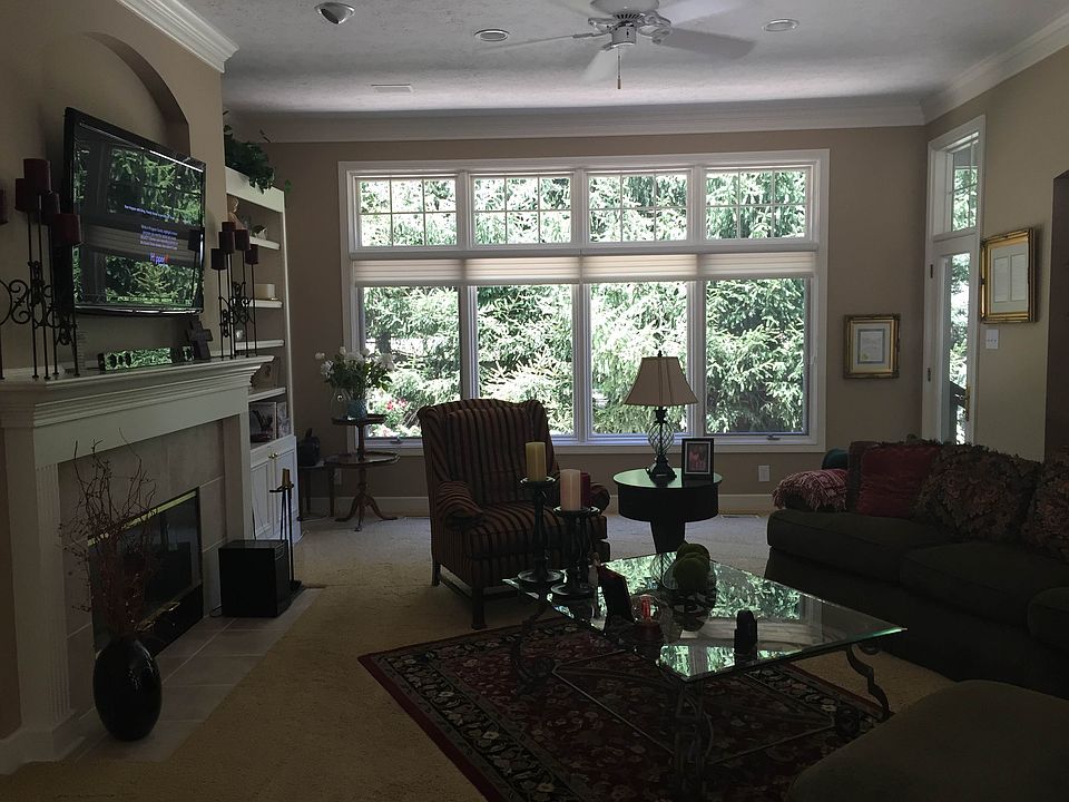 2nd image of 9618 Oakhaven Ct