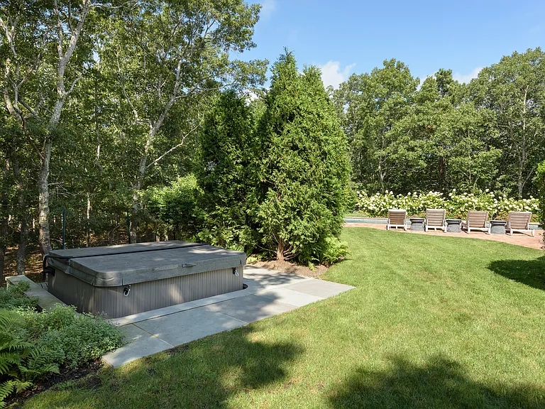 862 Old Sag Harbor Rd — Photo 5