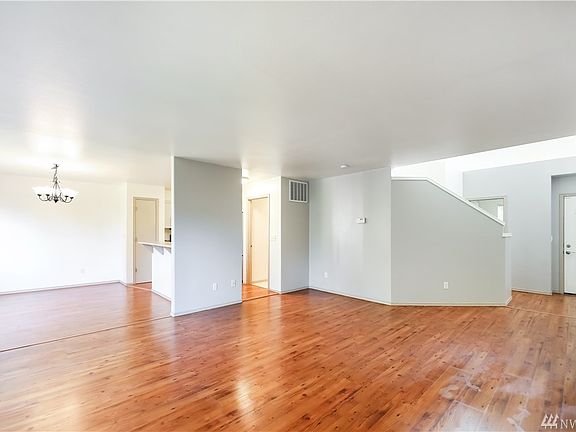 Open and bright space!