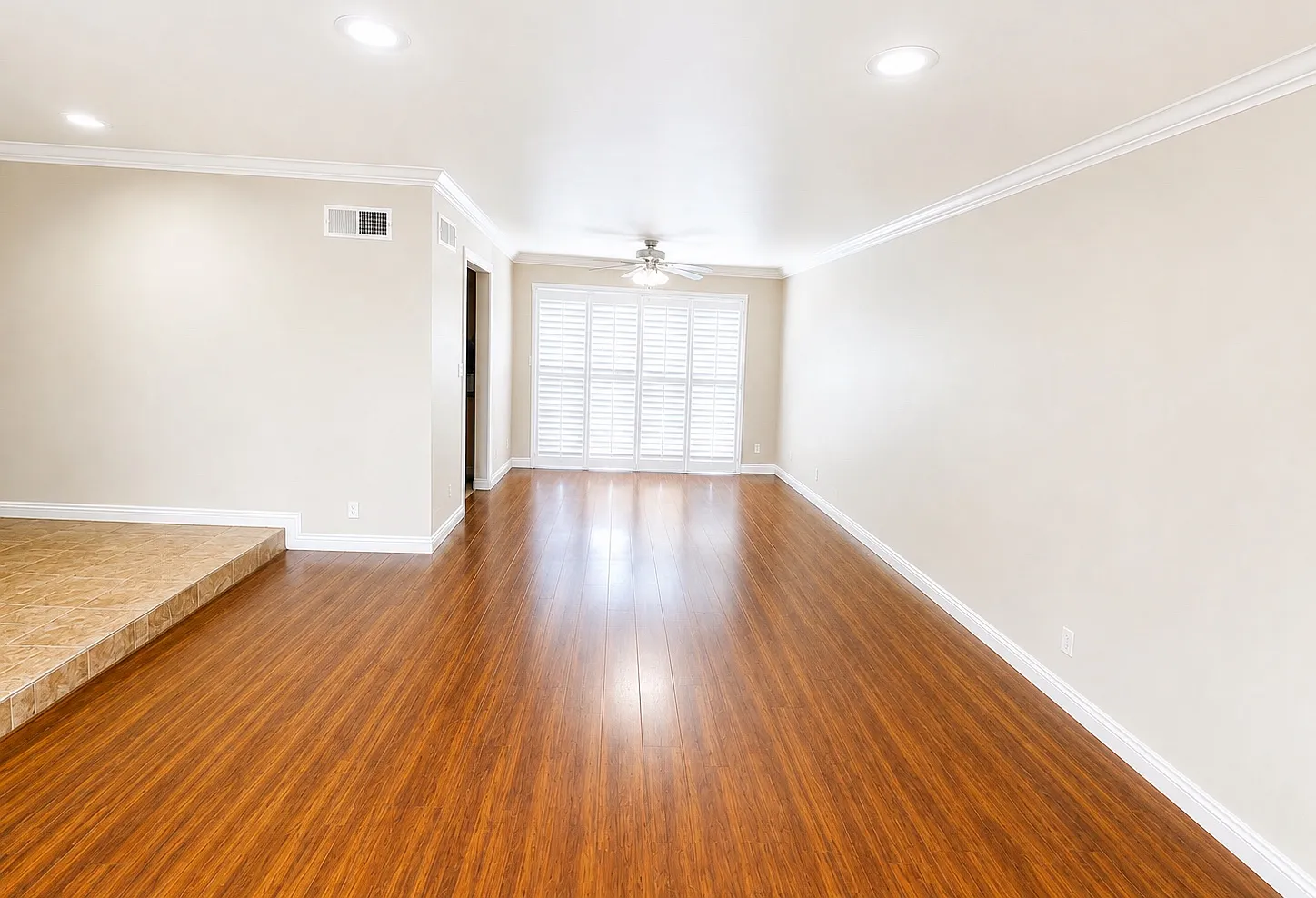 3 bed, 2.5 bath, 1939 sqft, $4,700 — Photo 4