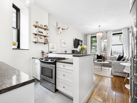 5th image of 170 E 92nd St APT 1C