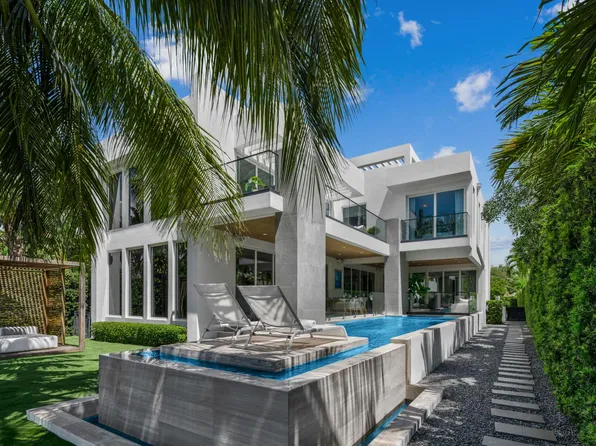 672 S Shore Dr, Miami Beach, FL 33141