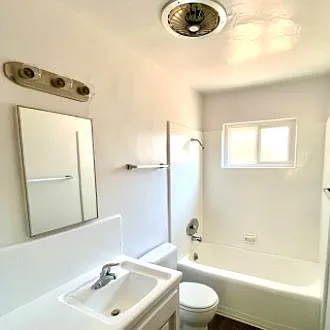 4822 Cypress St #C — Photo 9