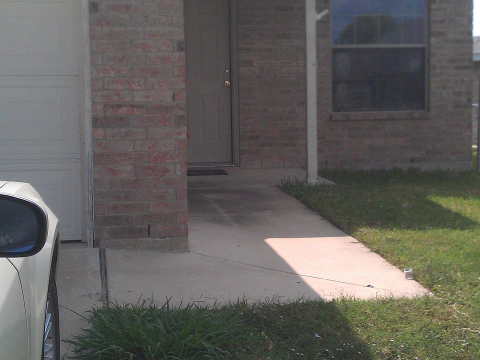 1st image of 2608 Alma Dr #B