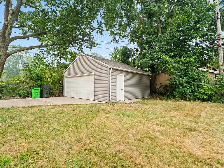 3742 E Antisdale Rd — Photo 26