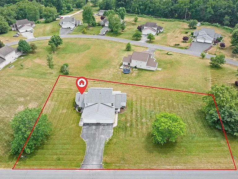 2014 Rolling Meadows Ln — Photo 1