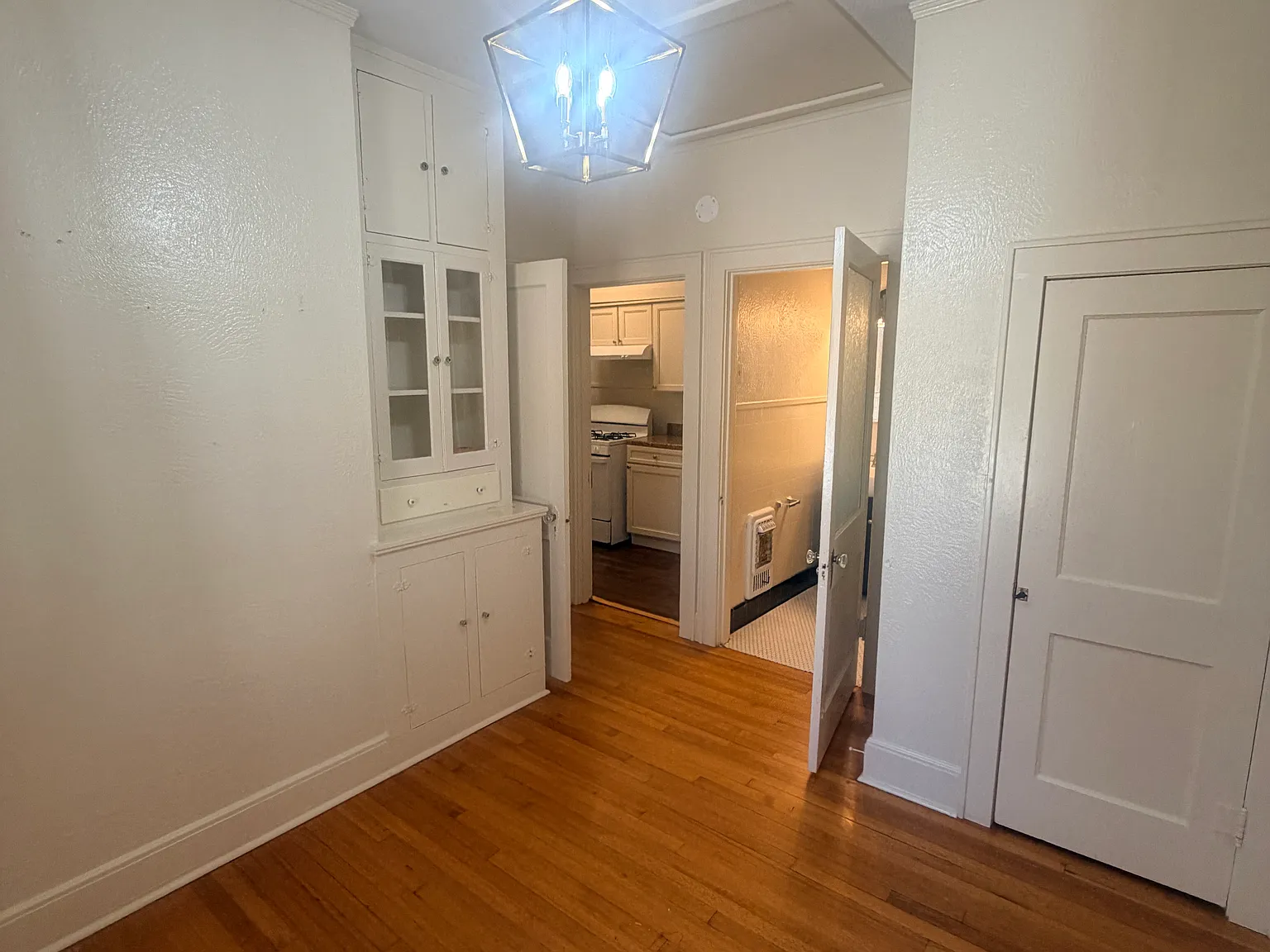 1 bed, 750 sqft, $800 — Photo 3