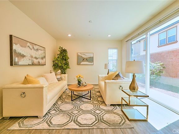 3rd image of 16020 Huckleberry Ave