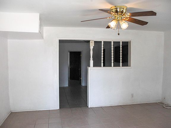 4th image of 147 Elvira Way