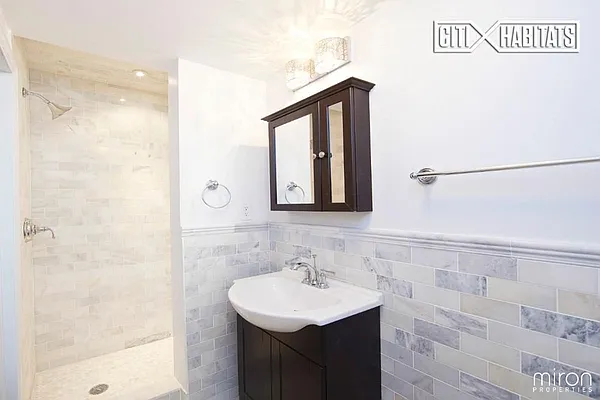 Rented by Zumper Inc | media 86