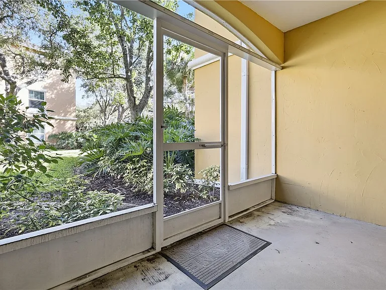 5090 Fairways Cir #H107 — Photo 16