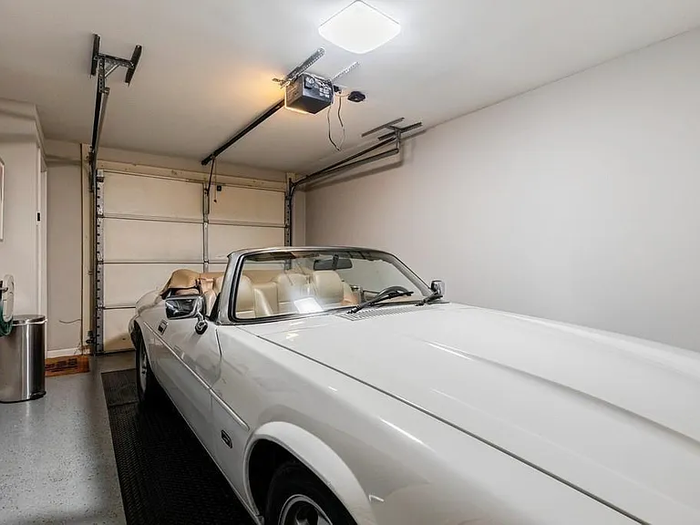 1146 Village Ct SE — Photo 31