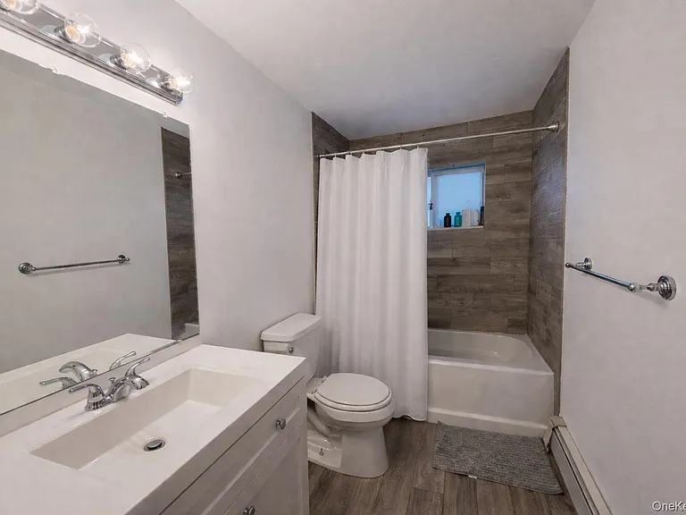 27 Lambert Ave — Photo 5