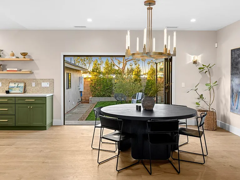 354 La Perle Ln — Photo 5