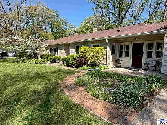 3rd image of 1000 Ridge Rd