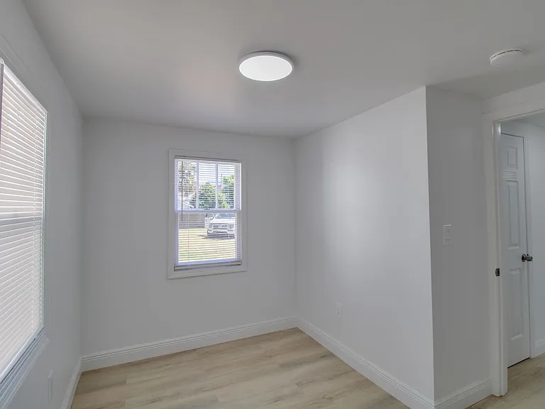 236 N Oleander Ave #1 — Photo 10