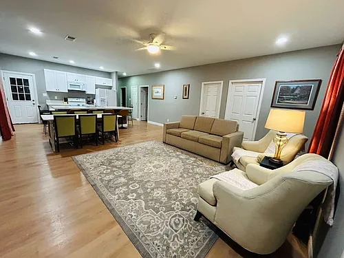 4029 New Willow Rd Photo 1