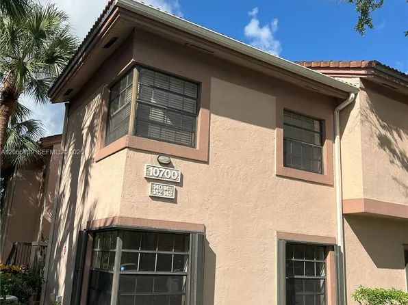 10700 NW 14th St APT 142, Fort Lauderdale, FL 33322