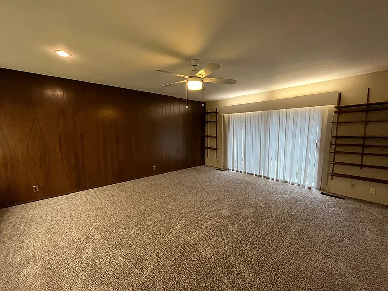 3526 E 48th Pl — Photo 9