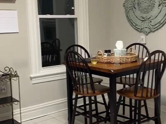 5th image of 2918 Ellwood Ave APT B
