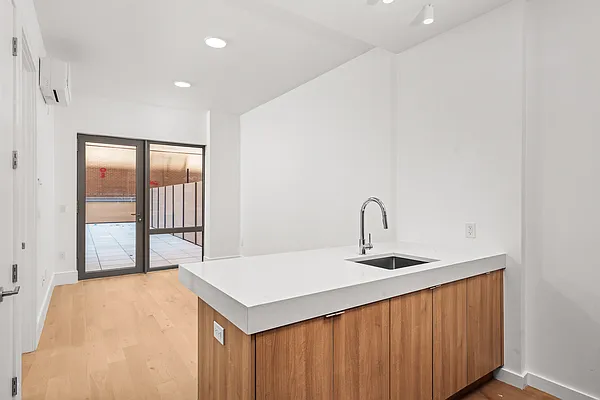 Rented by Nooklyn NYC LLC | media 3