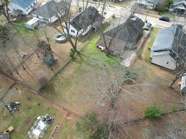 605 3rd Ave SE, Thomaston, GA 30286