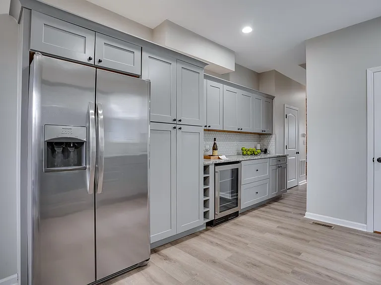 293 W Park Ave — Photo 5