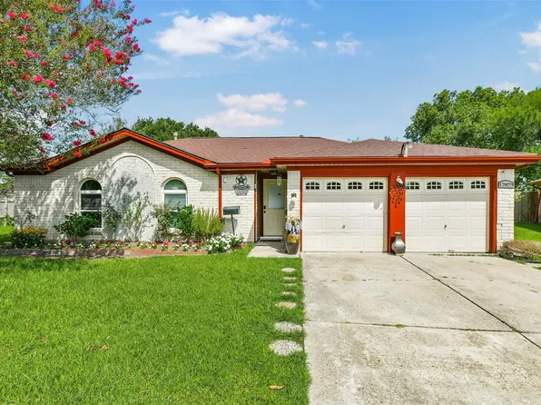 12823 Sandy Hook Dr, Houston, TX 77089