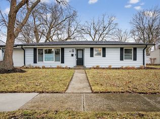 714 E Eisenhower Ave, Palatine, IL 60074