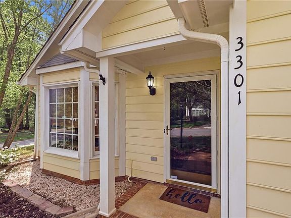 2nd image of 3301 Winburn Dr