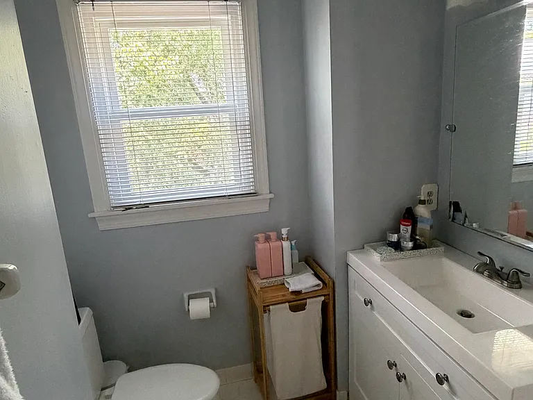 primary bedroom bath